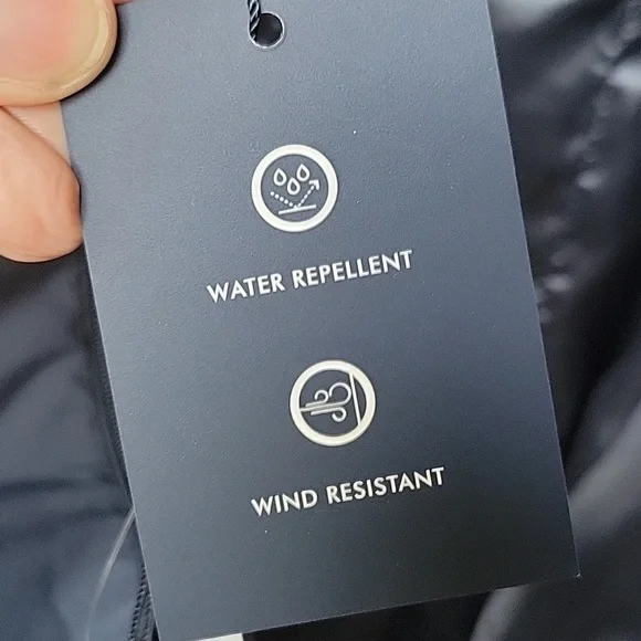 NWT Jos. A. Bank Navy Windbreaker Jacket Sleek Lightweight Design - Picture 8 of 10